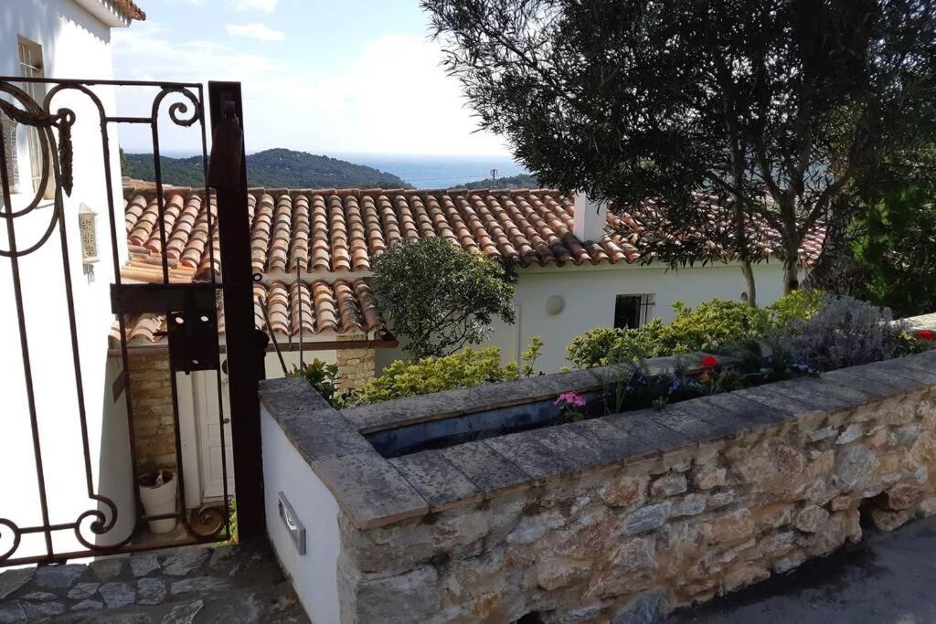 Estudio Vistas Al Mar Tamariu Y Bosques De Begur מראה חיצוני תמונה